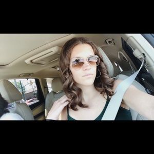 Meet your Posher, Sofia